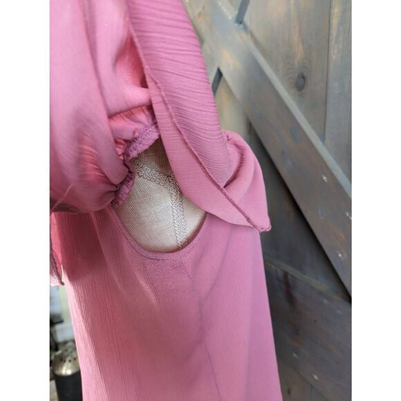 Juicy Couture Blouse Women's Medium Short Sleeve Ruffle Peephole button Back - Picture 4 of 9